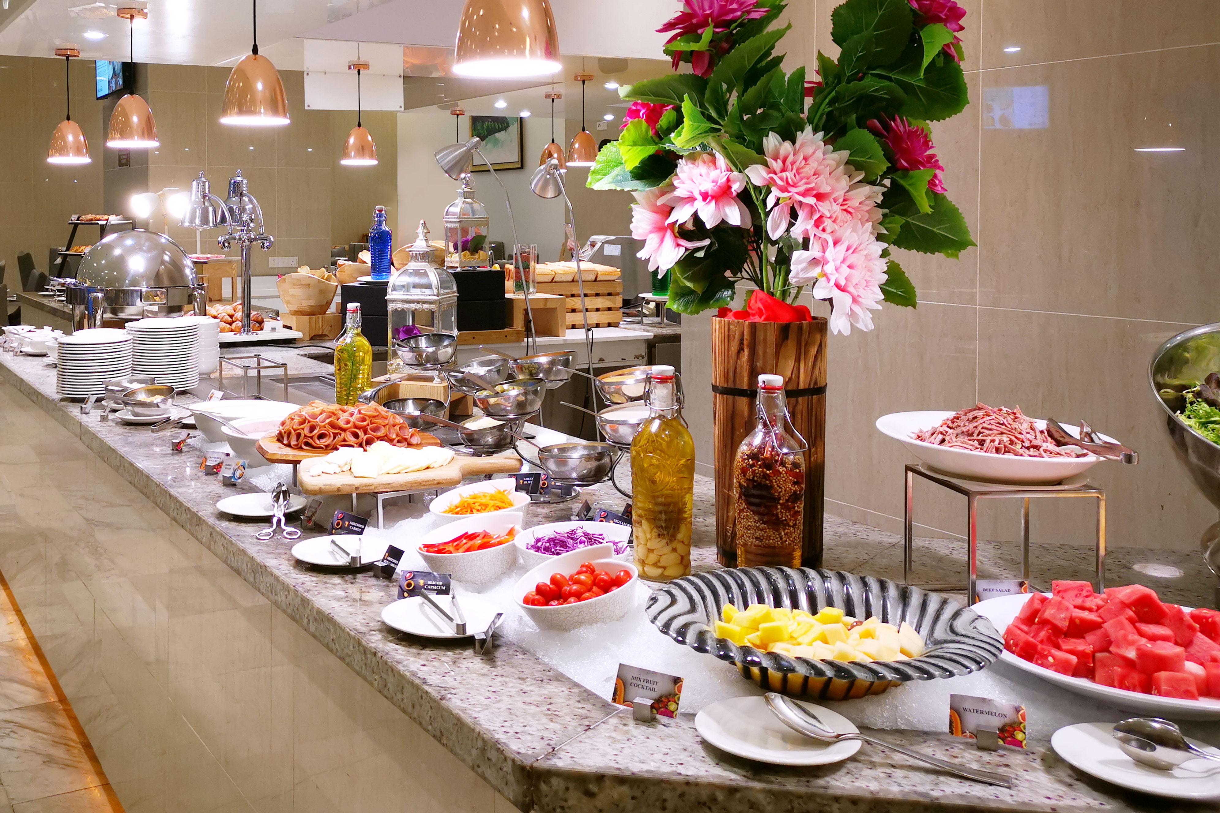Grand Ion Delemen Hotel Genting Highlands Zewnętrze zdjęcie A salad bar